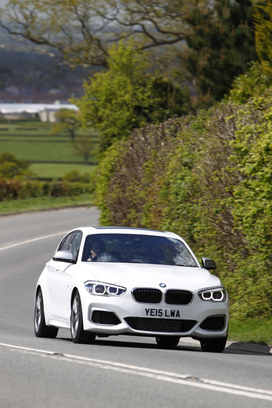  BMW M135i 5-Door 2015 года  (UK) (фото 12 из 12)